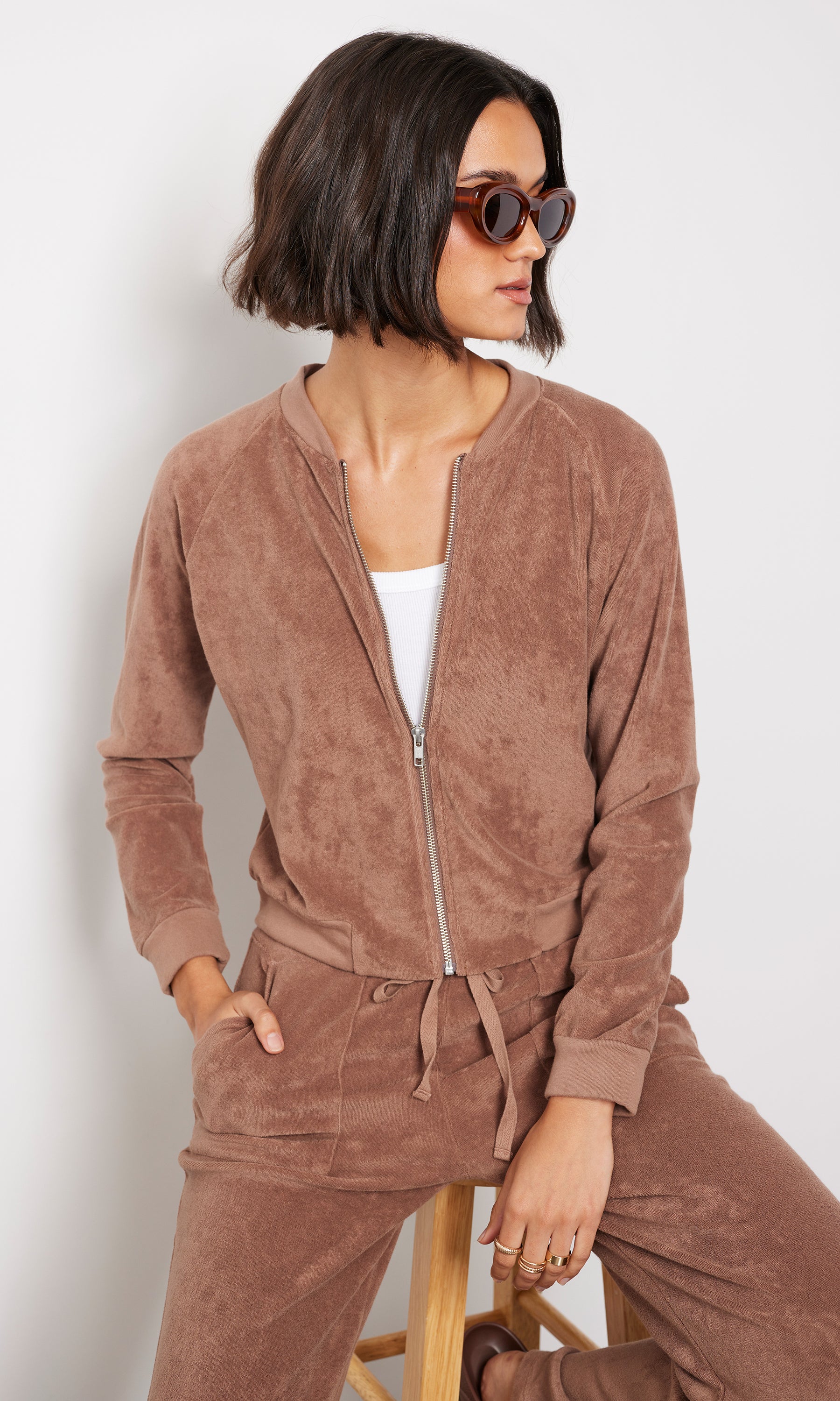 BOMBER JACKET