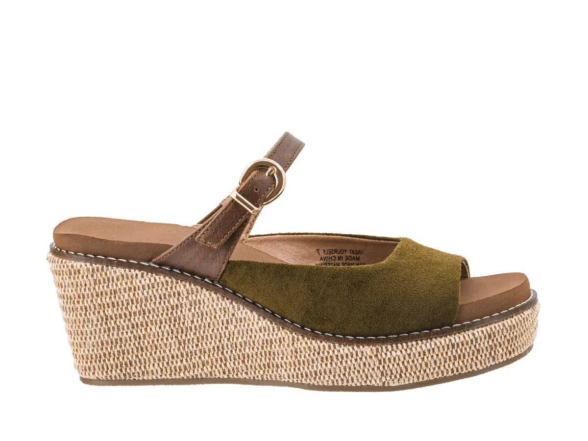 Treat Yourself Olive Wedge