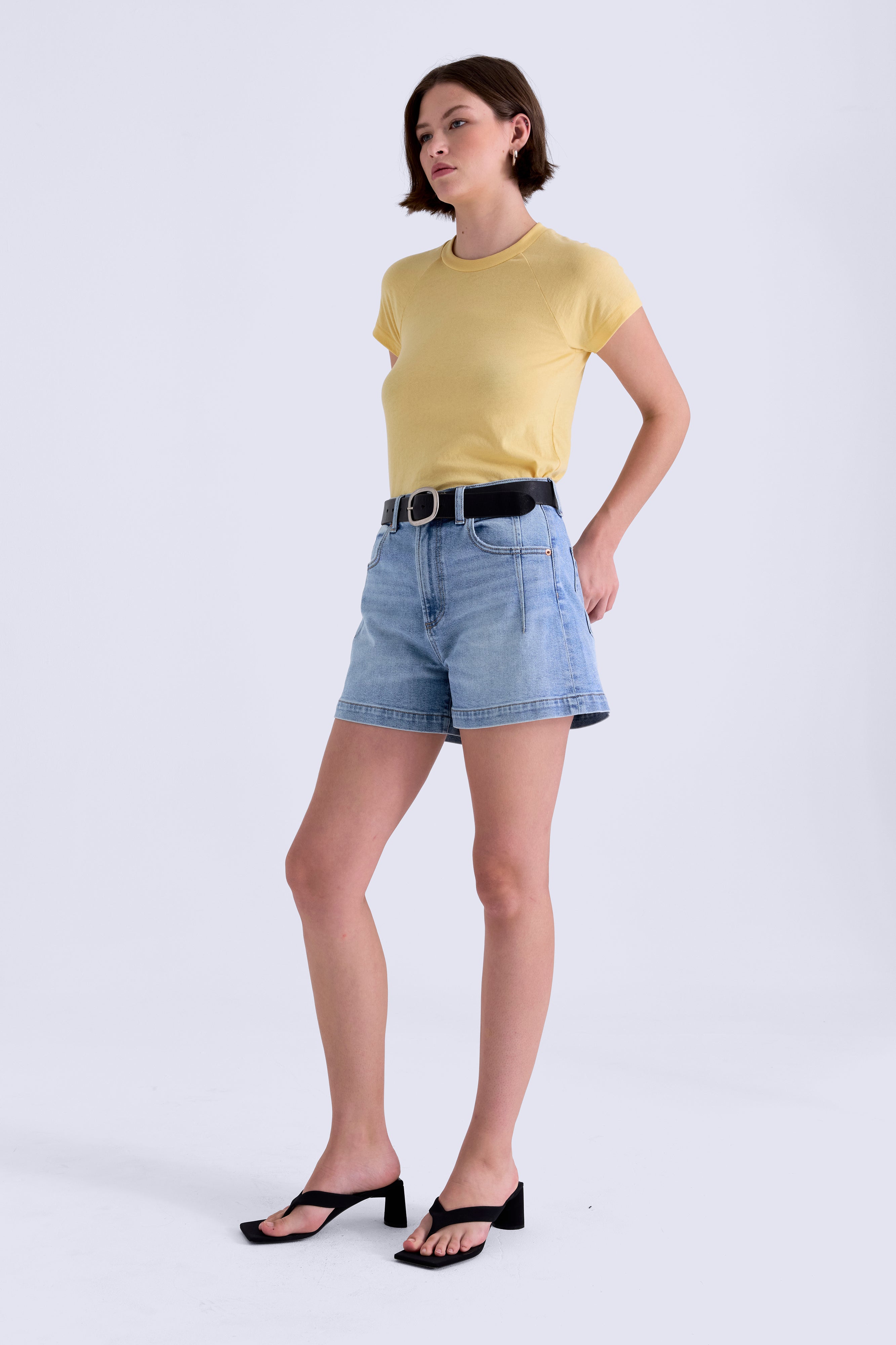 AOKI HIGH RISE A-LINE SHORT W/ DETAIL