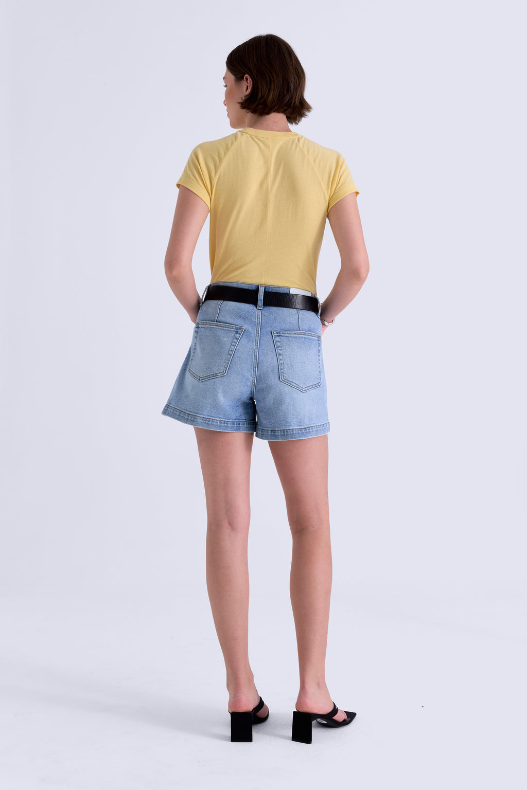 AOKI HIGH RISE A-LINE SHORT W/ DETAIL