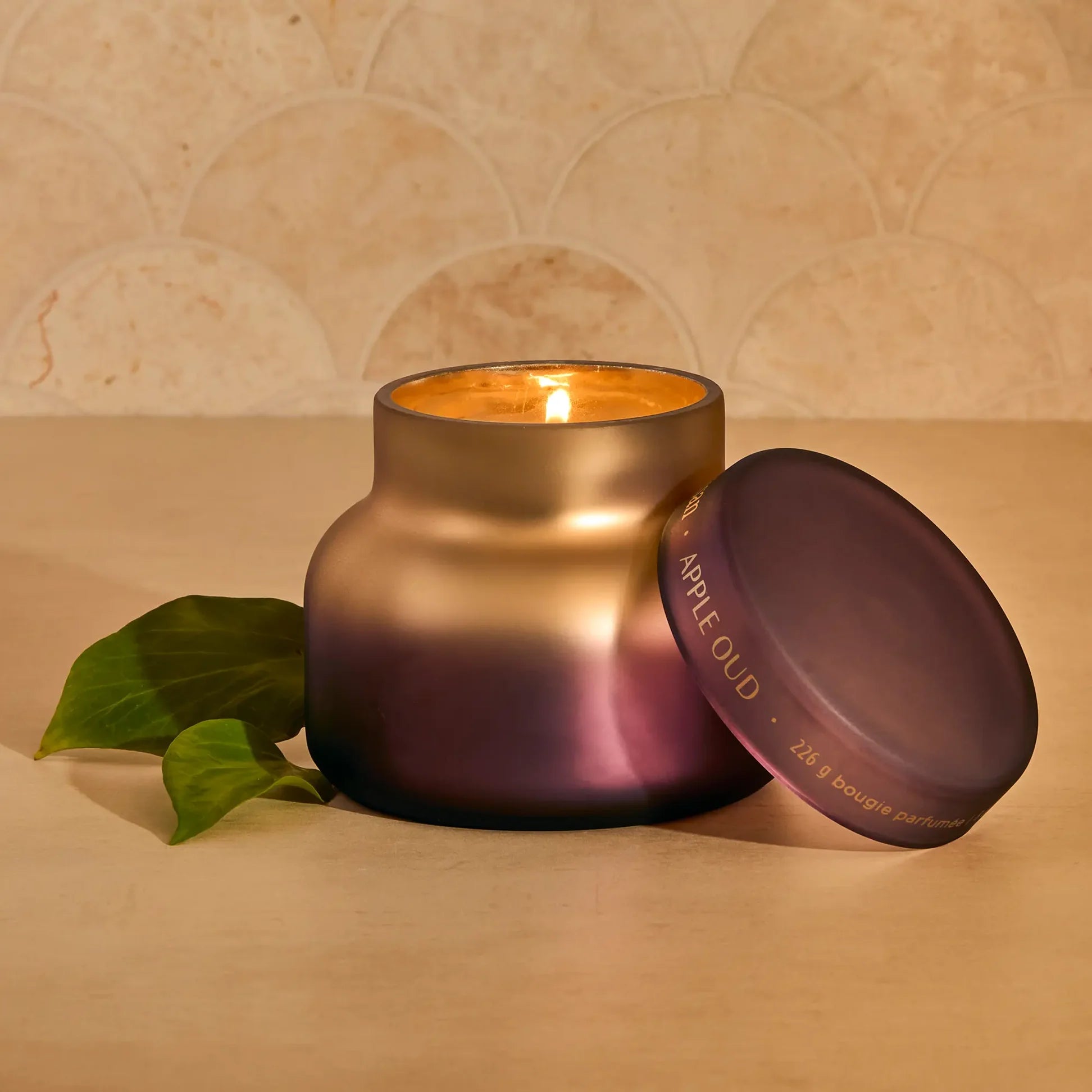 Apple Oud Radiance Petite Candle