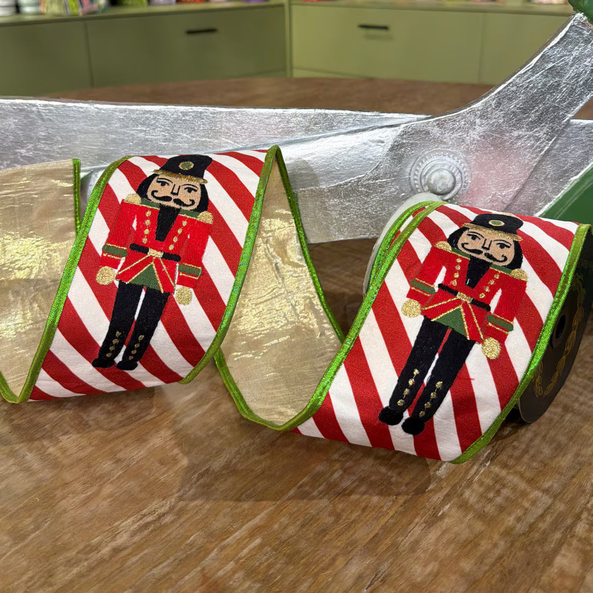 Nutcracker Print Metallic 4x10yd