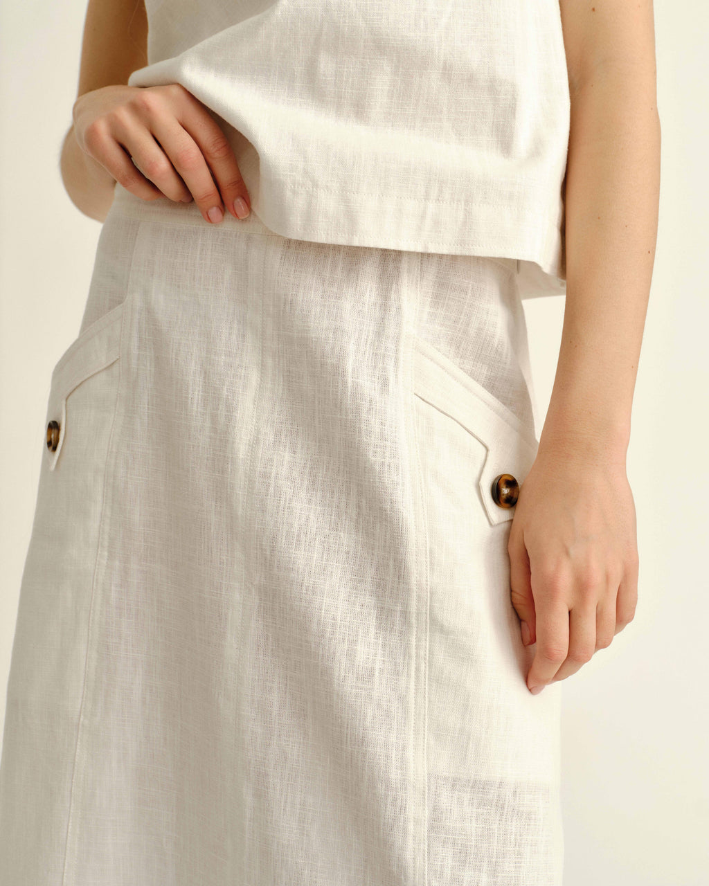 SU26 Alice Button Skirt-Bright White