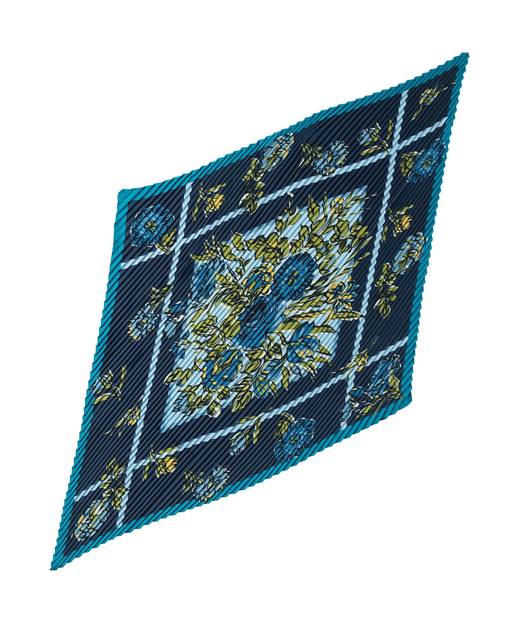 floral plaid pleated diamond